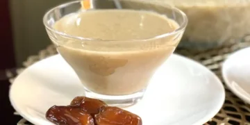 Recette de la bouillie de farine de maïs et de la potasse : Akam zogbon