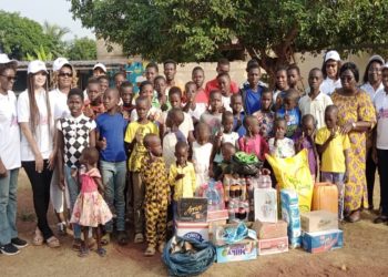 Œuvre de bienfaisance : l&rsquo;association Misité Midzo donne le sourire aux enfants de l&rsquo;orphelinat Blessing