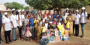 Œuvre de bienfaisance : l&rsquo;association Misité Midzo donne le sourire aux enfants de l&rsquo;orphelinat Blessing