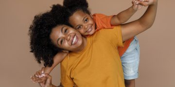 Mères épanouies : Le bon équilibre entre vie familiale et vie personnelle ?
