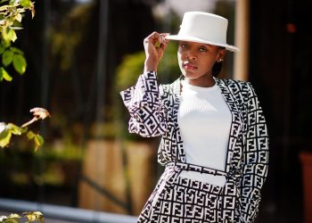 Comment porter le pagne avec élégance au bureau ?