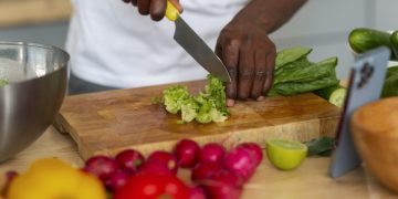 Comment préparer un repas équilibré en moins de 30 minutes 