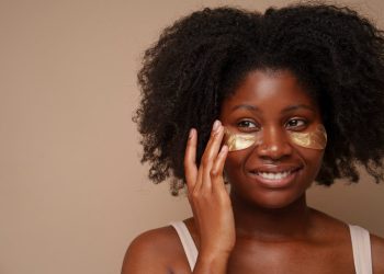 Les astuces pour une peau éclatante grâce à des ingrédients naturels de tous les jours