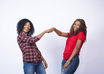 Doit-on dire la vérité à une amie si cela risque de briser son couple ?